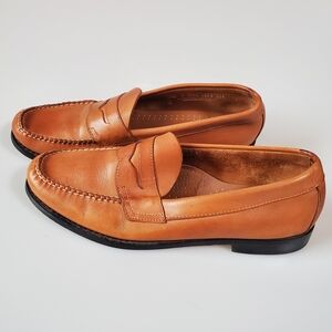 Weejuns Elegant Tan Leather Slip-On Loafers - size 10.5